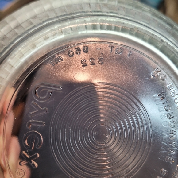 Vintage Pyrex Basket Weave Clear Mixing Bowl 1 Quart - Picture 7 of 8